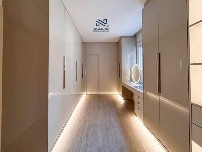 Apartamento Semi Mobiliado no Centro de Itajaí