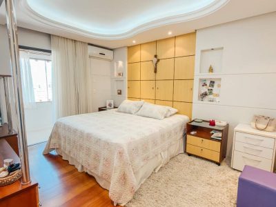 Apartamento com 3 Quartos no Centro de Itajaí