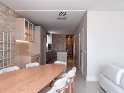 Apartamento Semi Mobiliado no Centro de Itajaí