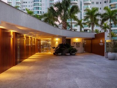 Apartamento com 3 Suítes no Brava Beach Reserva Figueira