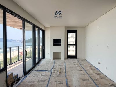 Apartamento Frente Mar no Sunrise Praia Brava
