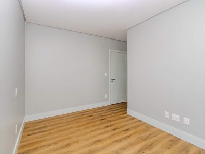 Apartamento Diferenciado com 3 Suítes no Centro de Itajaí