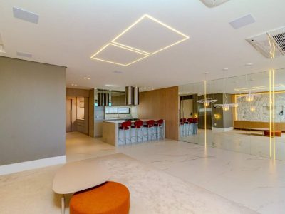 Apartamento Mobiliado com 3 Suítes, 3 Vagas no Marechiaro no Centro de Itajaí