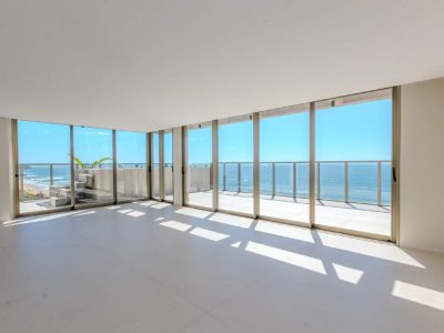 Cobertura Duplex Frente Mar com 4 Suítes na Praia Brava