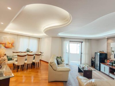 Apartamento com 3 Quartos no Centro de Itajaí