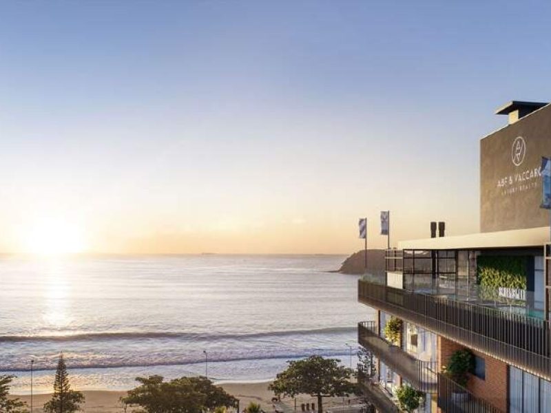 Apartamento Frente Mar em Cabeçudas, Itajaí/Sc