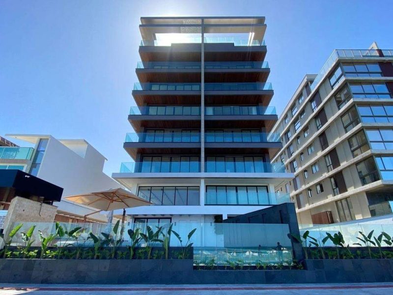 Apartamento 4 Suítes Frente Mar na Praia Brava