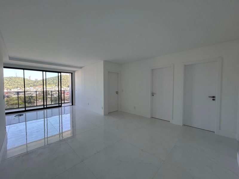 Apartamento à Venda no Brava Select