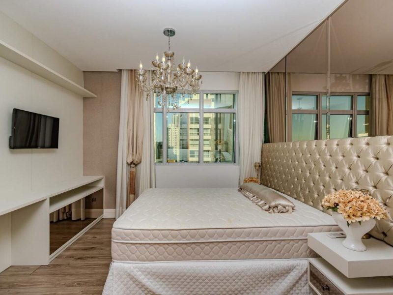 Apartamento a 100M do Mar no Luar Biasa em Balneário Camboriú