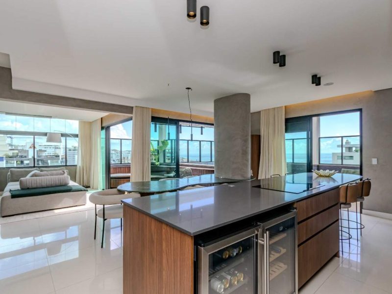 Cobertura Duplex Mobiliada na Praia Brava em Itajaí/Sc