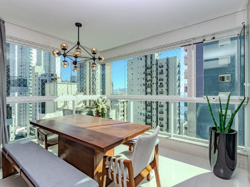 Apartamento a 100M do Mar no Luar Biasa em Balneário Camboriú