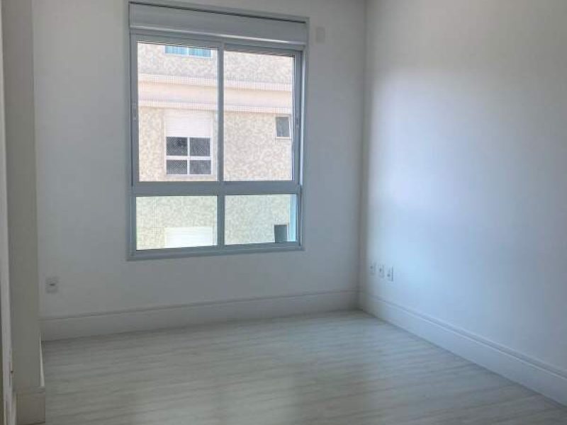 Apartamento com 3 Suítes no Centro de Itapema/Sc