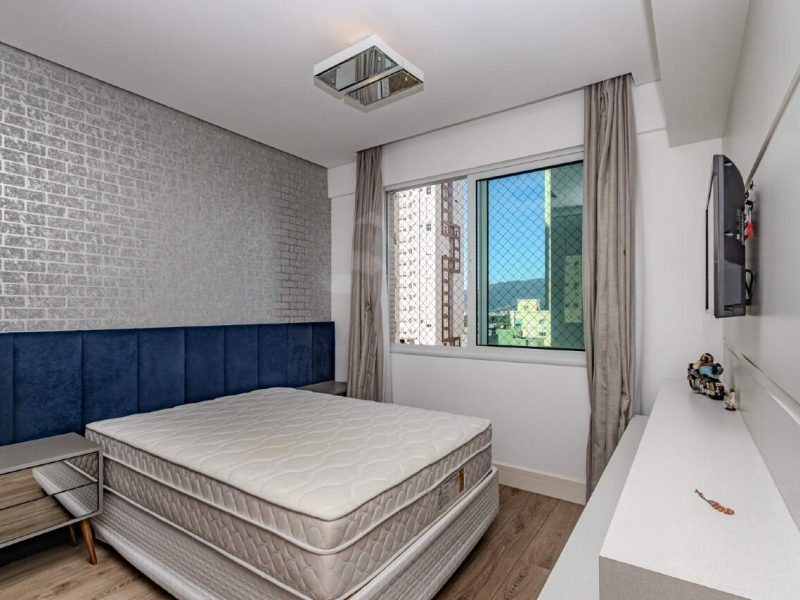Apartamento a 100M do Mar no Luar Biasa em Balneário Camboriú